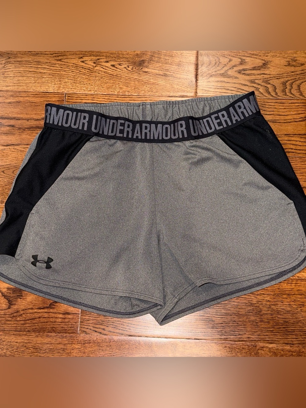 Under Armour Small Women's Gray and Black Athletic Shorts